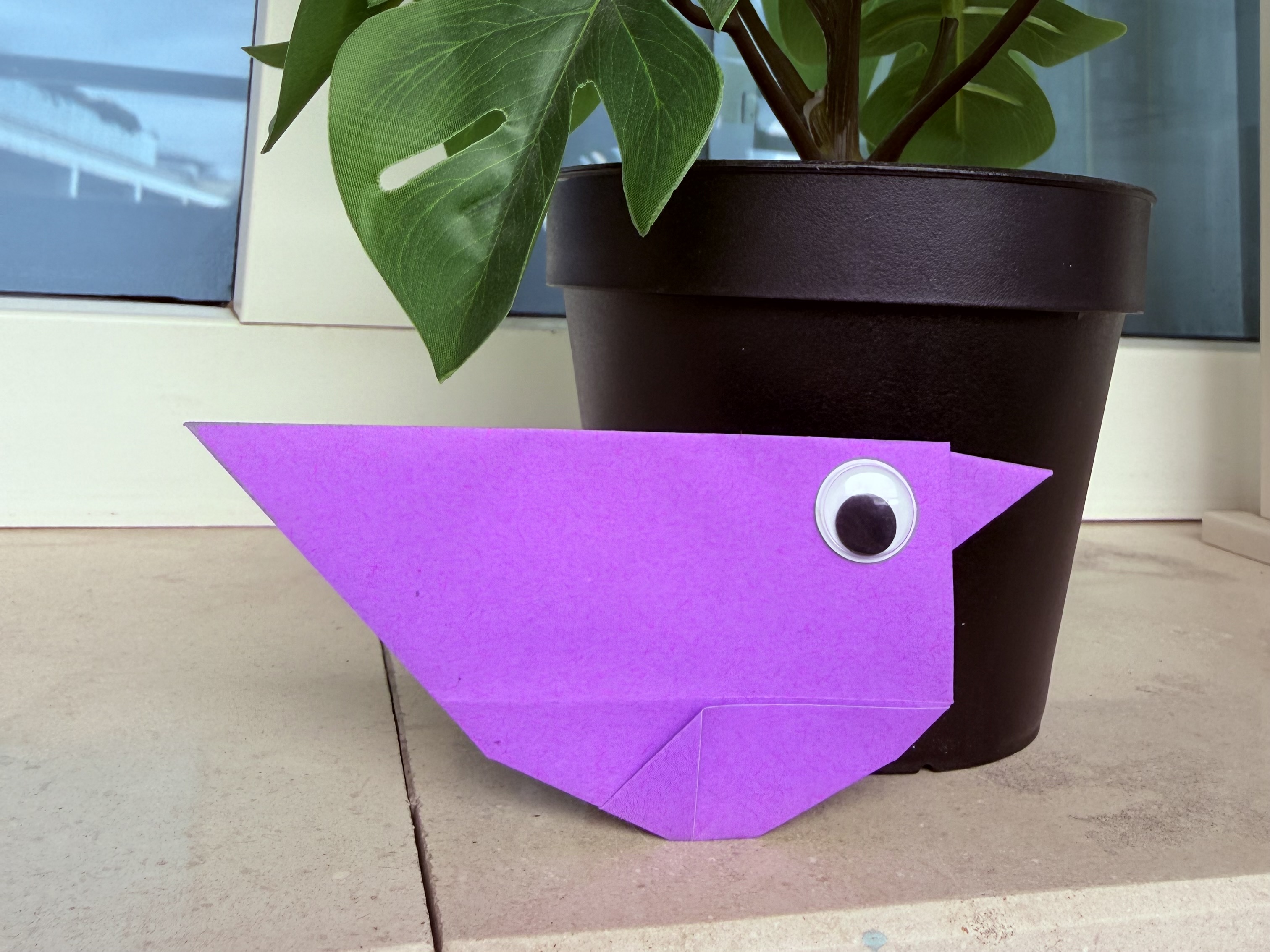 My small paper bird 🩷 🌿 I think it found a nice spot to rest.