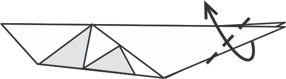 Dobla la punta para crear la cola del tiburón